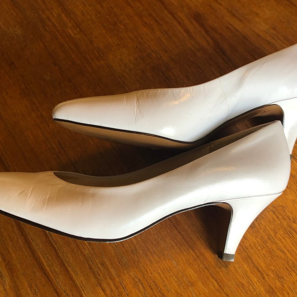 Shoes - Picture 10 of 14